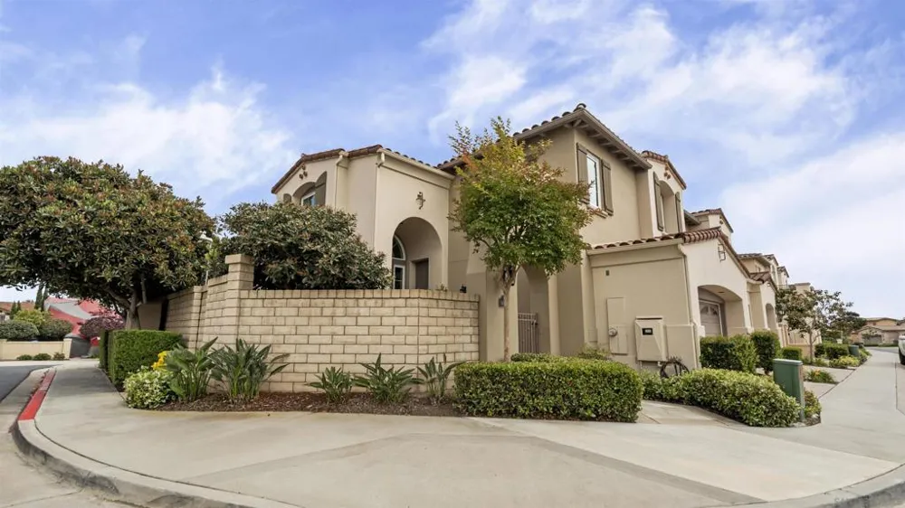 5437 Caminito Bayo La Jolla, CA 92037