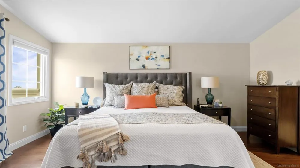 5437 Caminito Bayo La Jolla, CA 92037