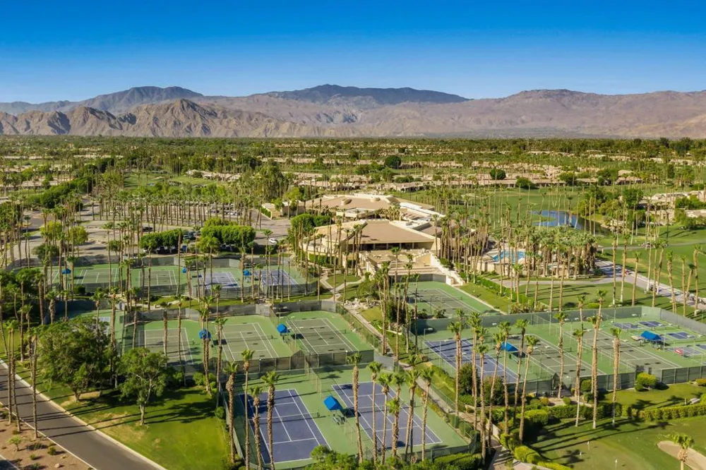 76761 Chrysanthemum Way Palm Desert, CA 92211