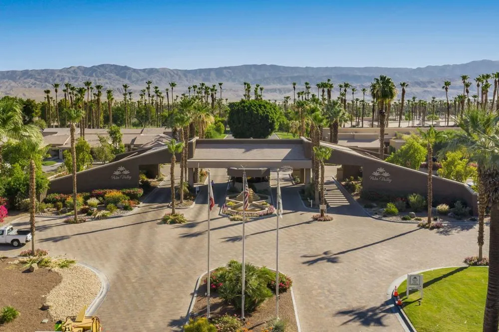 76761 Chrysanthemum Way Palm Desert, CA 92211