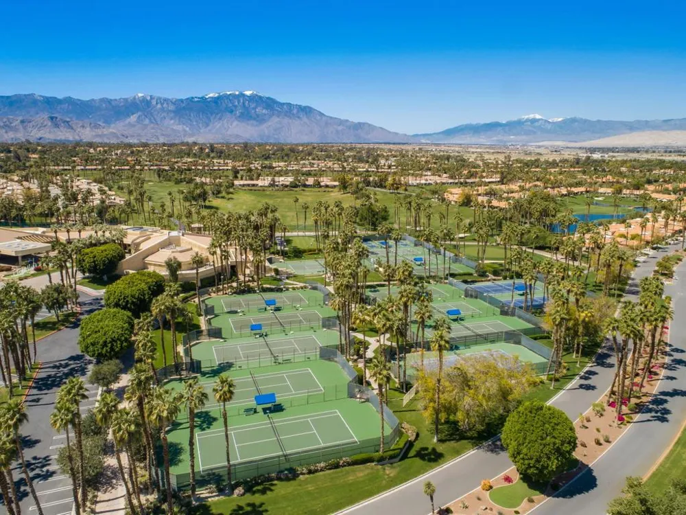 76761 Chrysanthemum Way Palm Desert, CA 92211