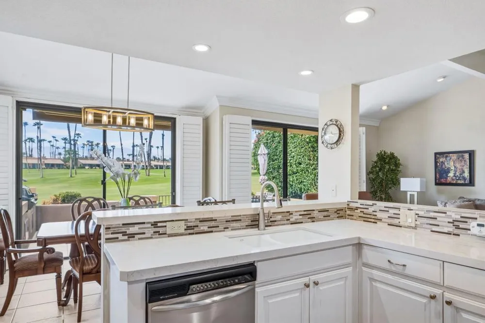 76761 Chrysanthemum Way Palm Desert, CA 92211