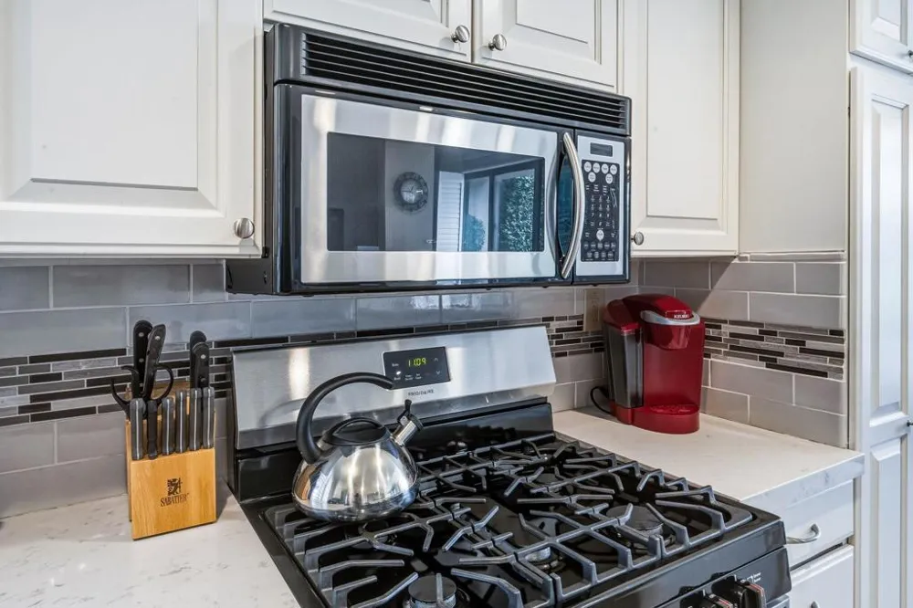 76761 Chrysanthemum Way Palm Desert, CA 92211