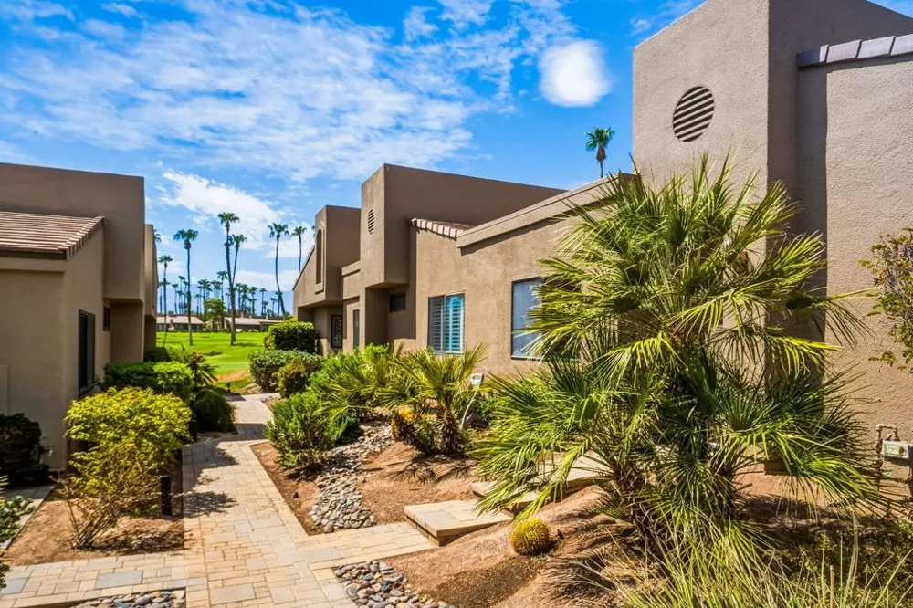 76761 Chrysanthemum Way Palm Desert, CA 92211