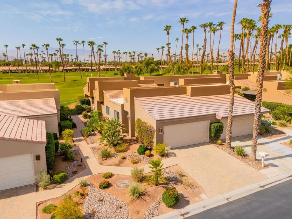 76761 Chrysanthemum Way Palm Desert, CA 92211