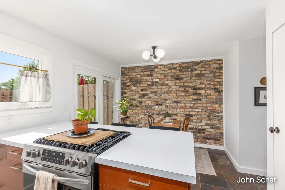 2471 Abbington Drive SE Grand Rapids, MI 49506