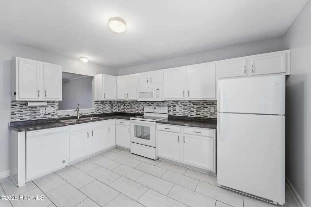 307 Bridgewood Drive Jacksonville, NC 28546