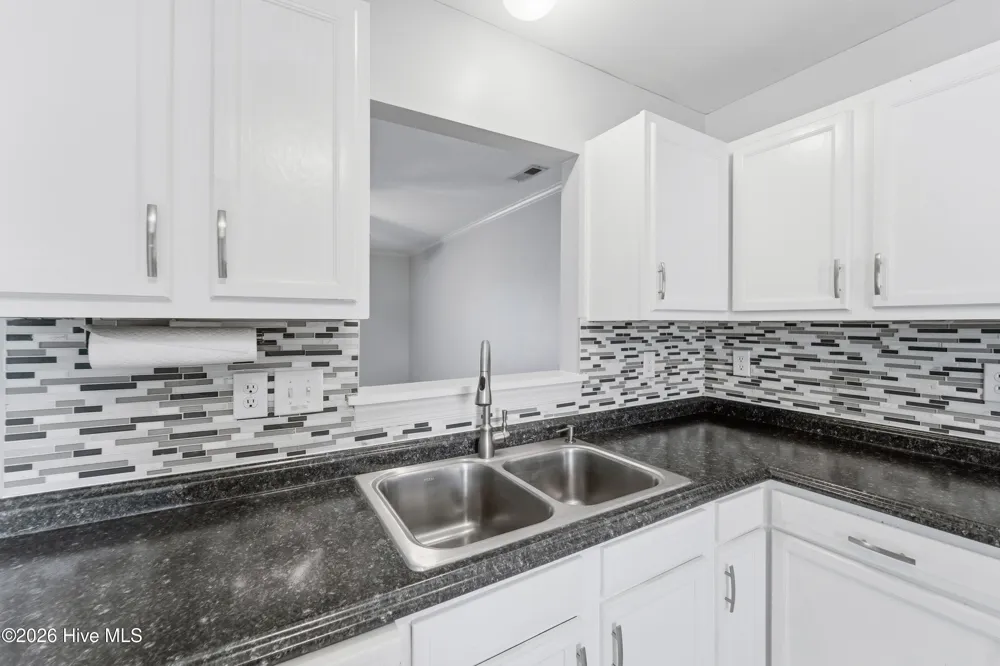 307 Bridgewood Drive Jacksonville, NC 28546