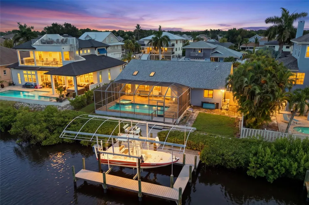 4523 4TH AVENUE NE Bradenton, FL 34208