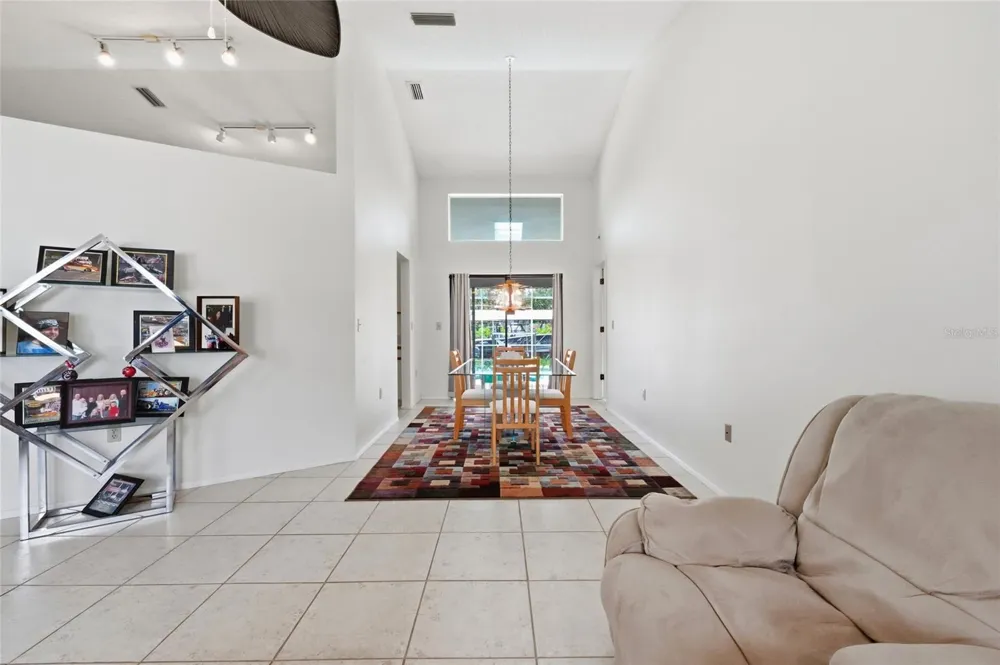 4523 4TH AVENUE NE Bradenton, FL 34208