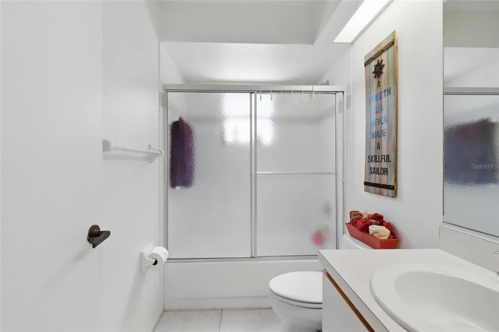 4523 4TH AVENUE NE Bradenton, FL 34208