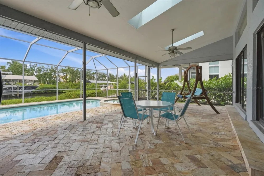 4523 4TH AVENUE NE Bradenton, FL 34208
