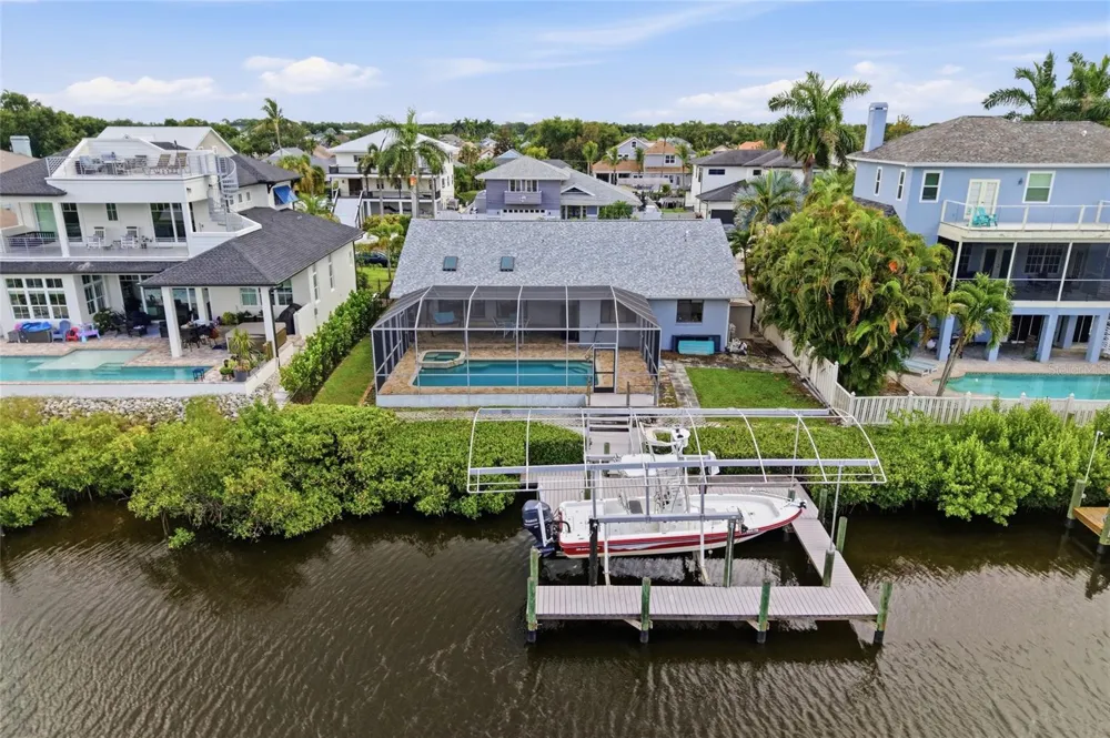 4523 4TH AVENUE NE Bradenton, FL 34208
