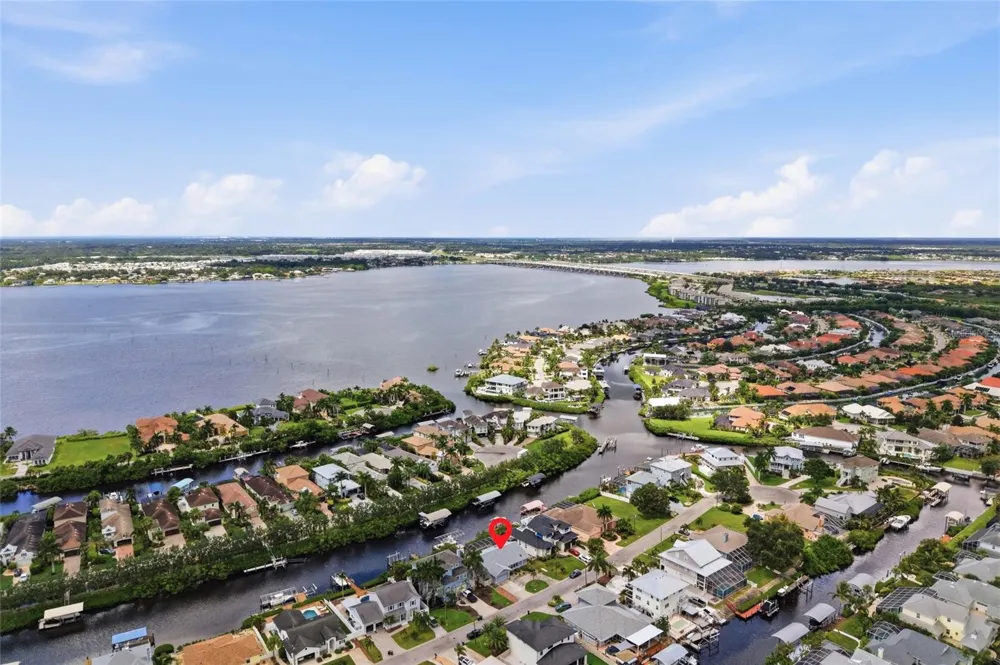 4523 4TH AVENUE NE Bradenton, FL 34208
