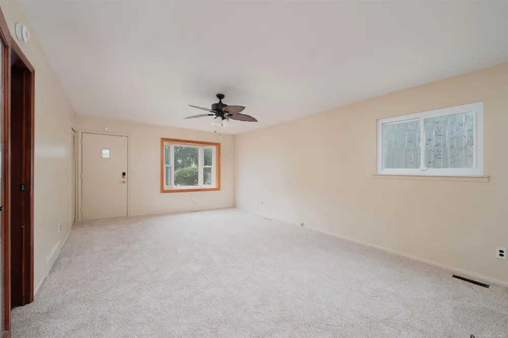 19439 Heckman Street Clinton Charter Township, MI 48035