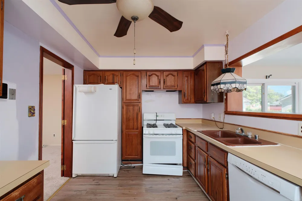 19439 Heckman Street Clinton Charter Township, MI 48035
