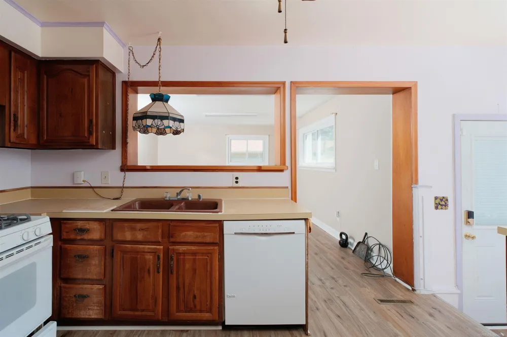 19439 Heckman Street Clinton Charter Township, MI 48035
