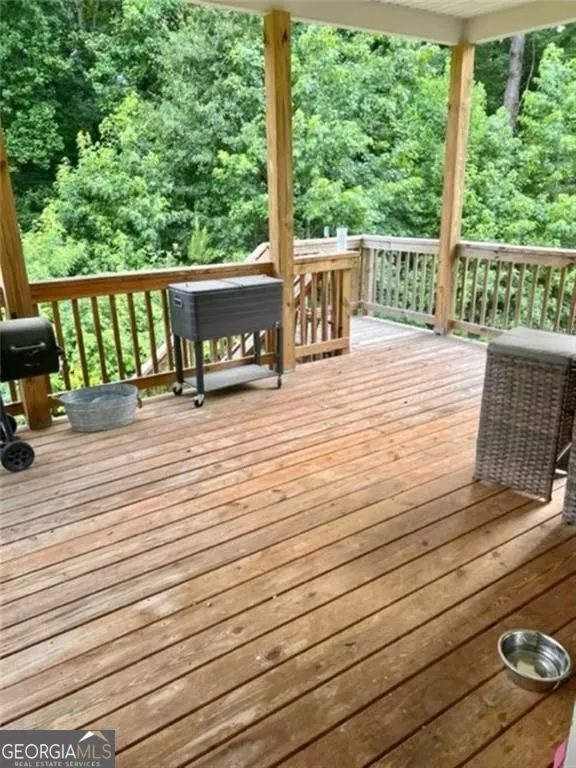 1897 Hanwoo LN Powder Springs, GA 30127