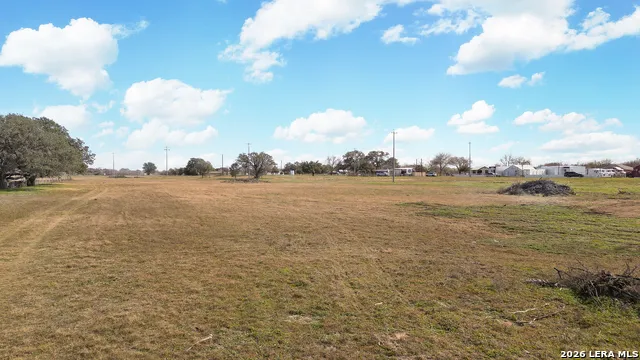 5813 S LOOP 1604 W Von Ormy, TX 78073