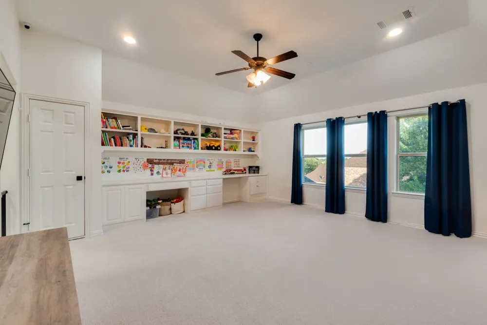 8700 Scarlet Trail Lantana, TX 76226