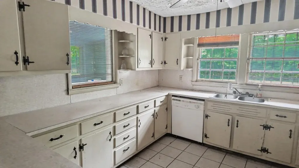 959 S Hairston Road Stone Mountain, GA 30088