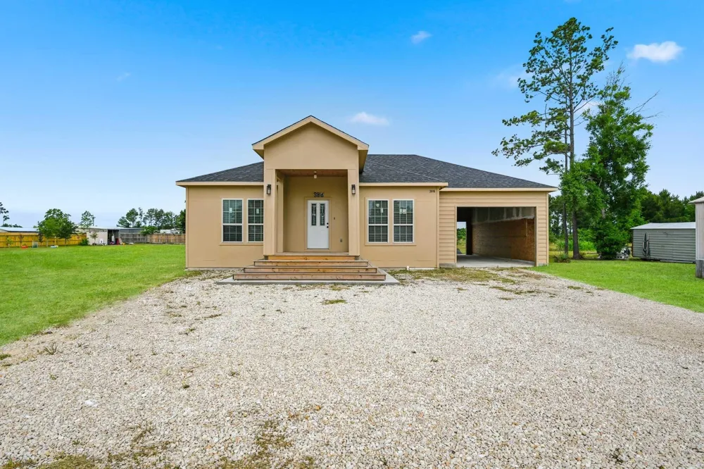 3816 Road 5210 Cleveland, TX 77327