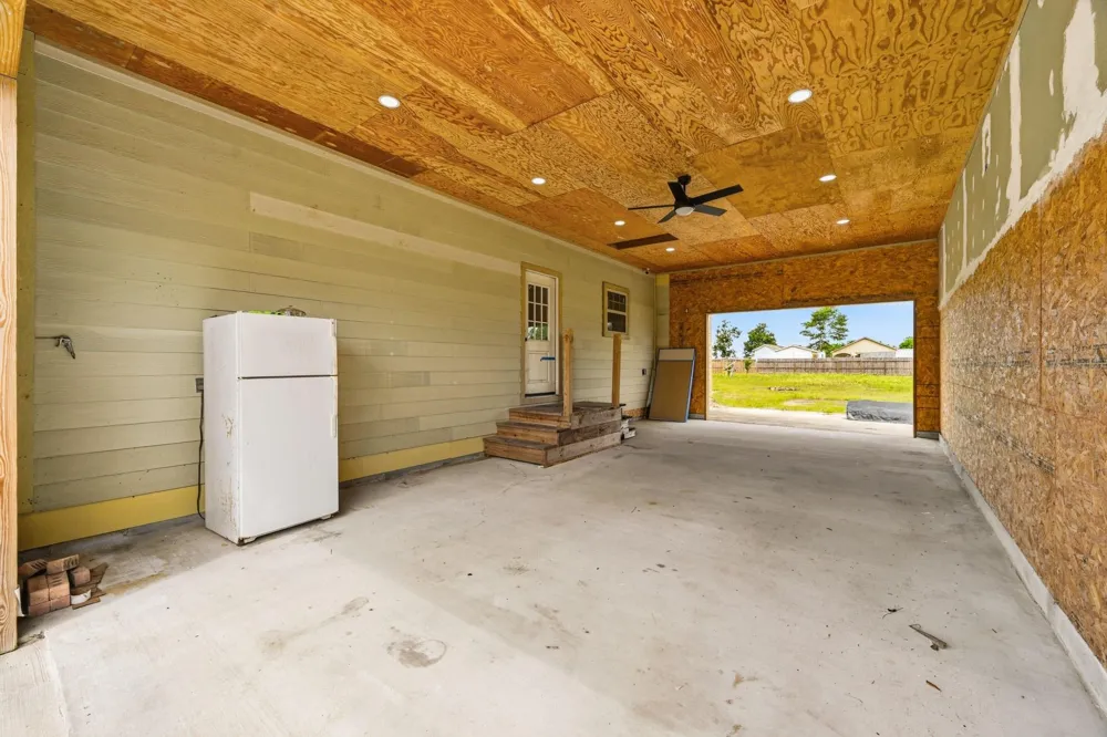 3816 Road 5210 Cleveland, TX 77327