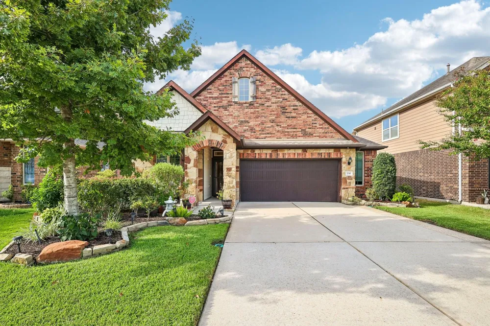 230 Bayside Crossing Drive La Porte, TX 77571