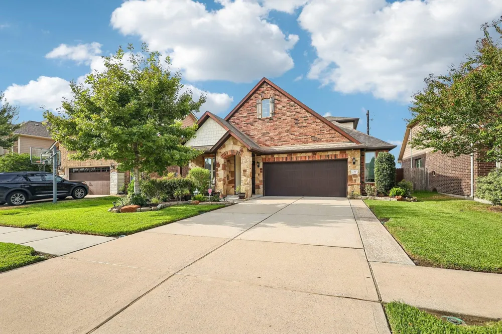 230 Bayside Crossing Drive La Porte, TX 77571