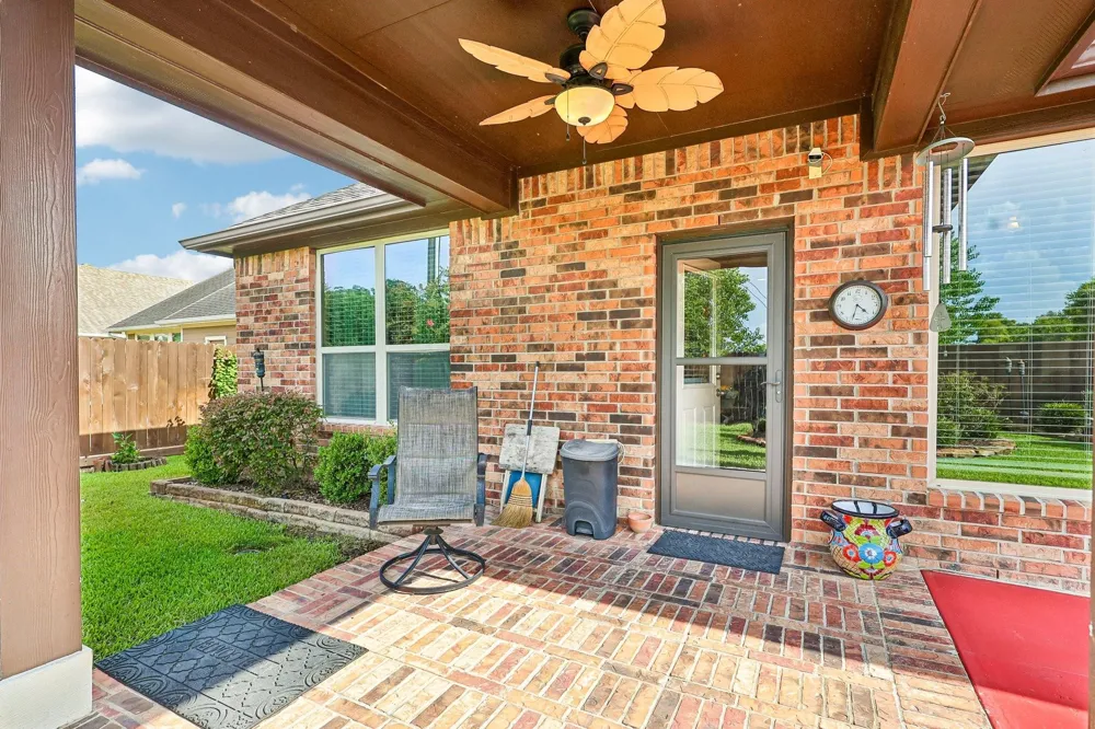 230 Bayside Crossing Drive La Porte, TX 77571