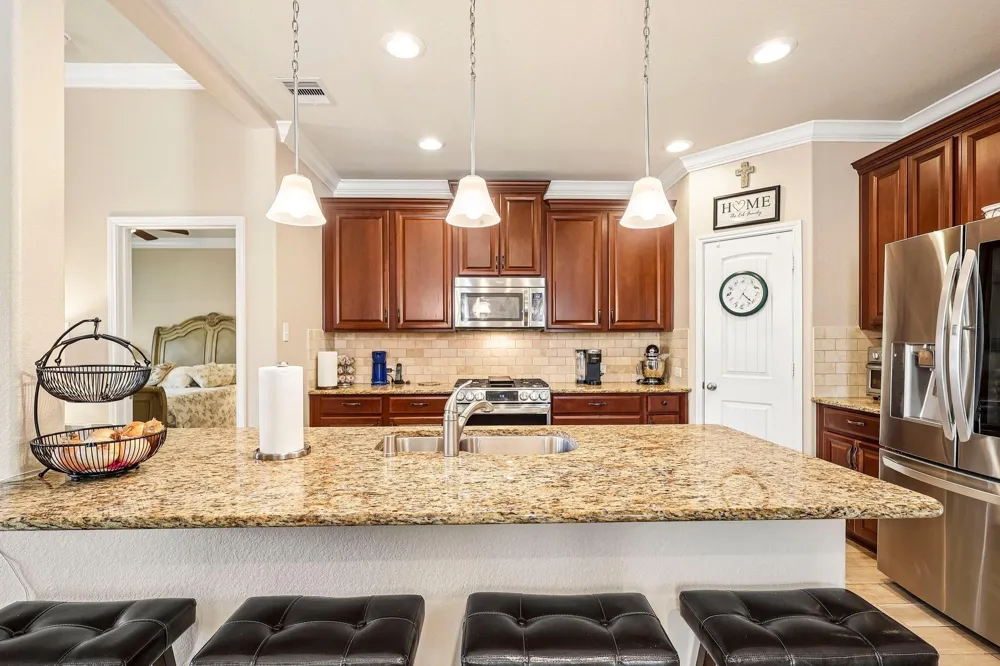 230 Bayside Crossing Drive La Porte, TX 77571