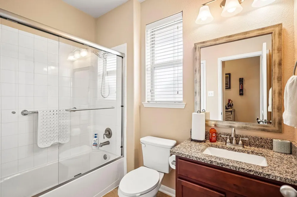 230 Bayside Crossing Drive La Porte, TX 77571
