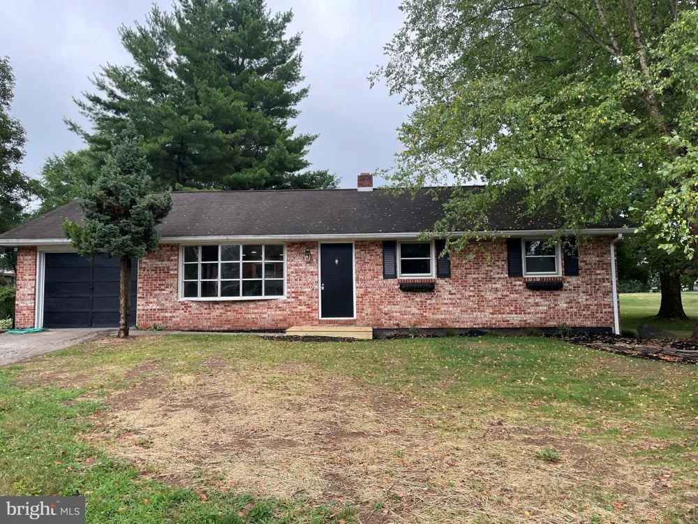 190 MOUNTAIN VIEW DRIVE York, PA 17404