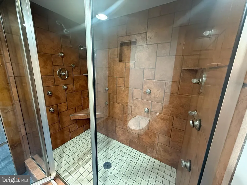190 MOUNTAIN VIEW DRIVE York, PA 17404