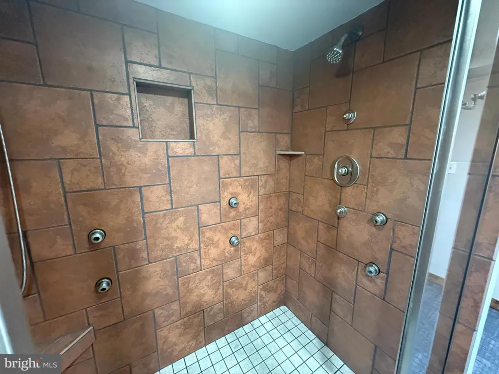 190 MOUNTAIN VIEW DRIVE York, PA 17404