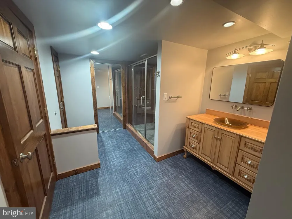 190 MOUNTAIN VIEW DRIVE York, PA 17404