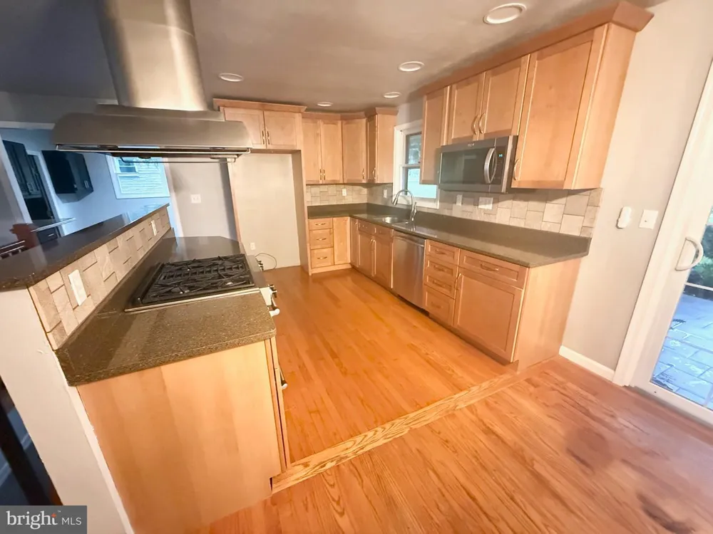 190 MOUNTAIN VIEW DRIVE York, PA 17404