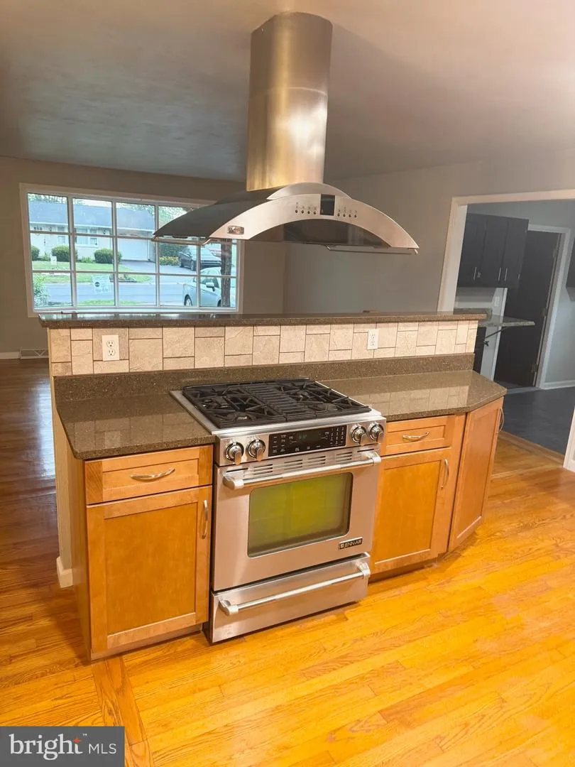 190 MOUNTAIN VIEW DRIVE York, PA 17404