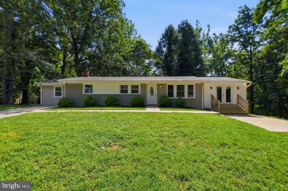 8053 ROCKY LANE Warrenton, VA 20187