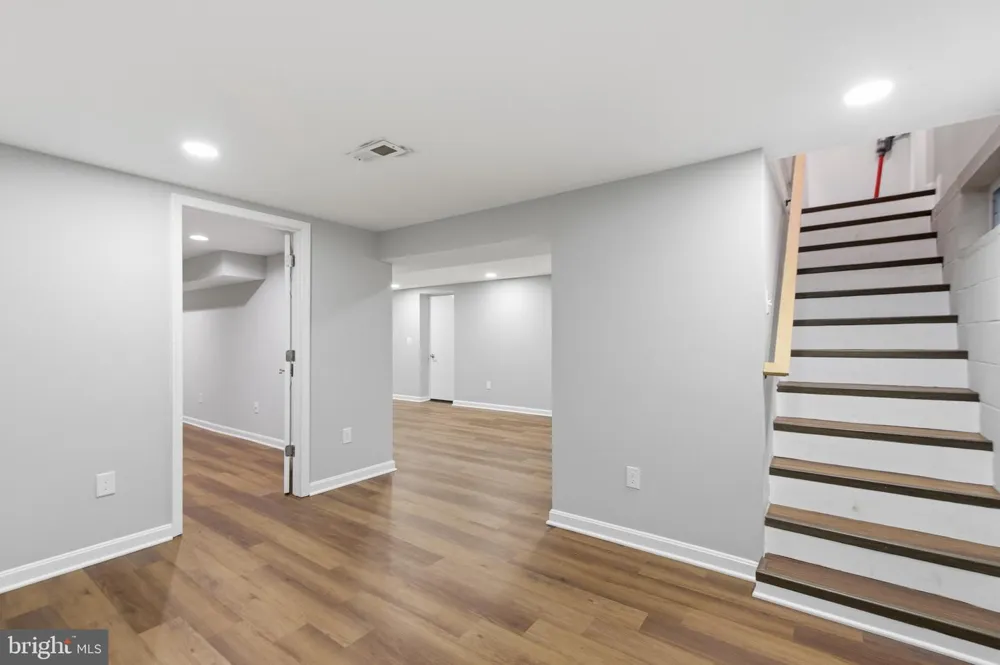 8053 ROCKY LANE Warrenton, VA 20187