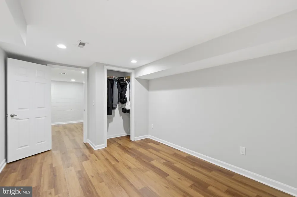 8053 ROCKY LANE Warrenton, VA 20187