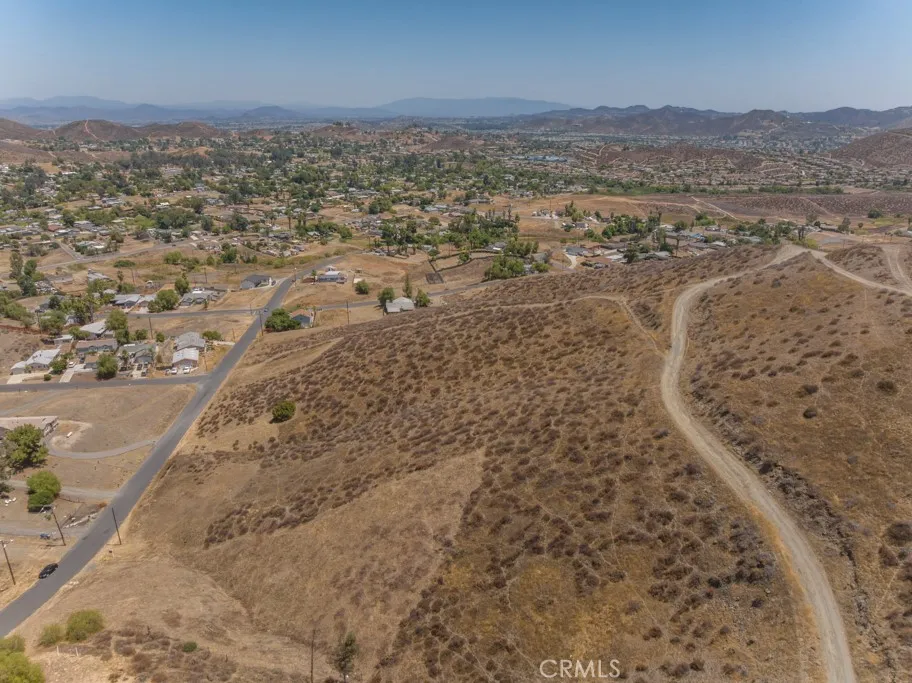 28305 Connecticut Menifee, CA 92587