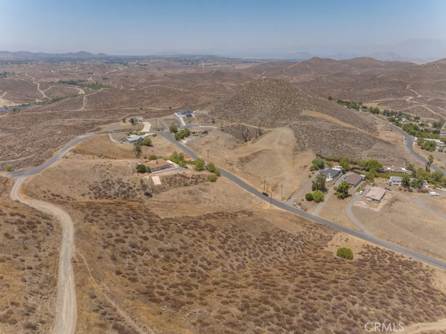 28305 Connecticut Menifee, CA 92587