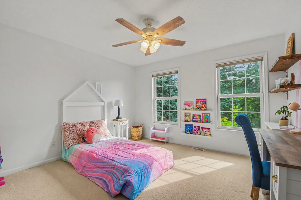 1219 Stoneshire Drive SE Grand Rapids, MI 49546