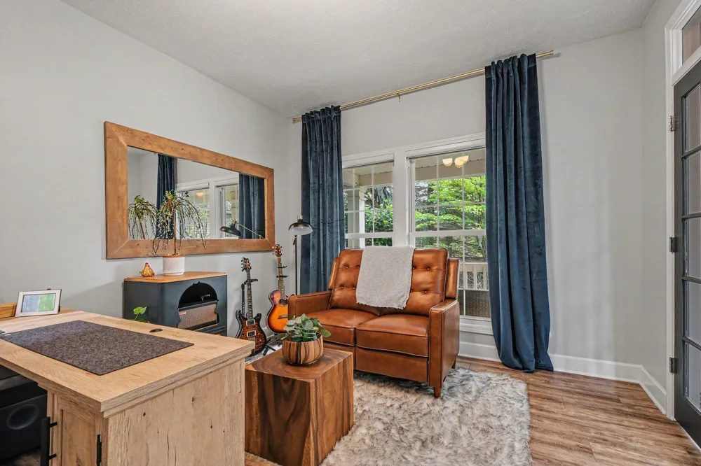 1219 Stoneshire Drive SE Grand Rapids, MI 49546