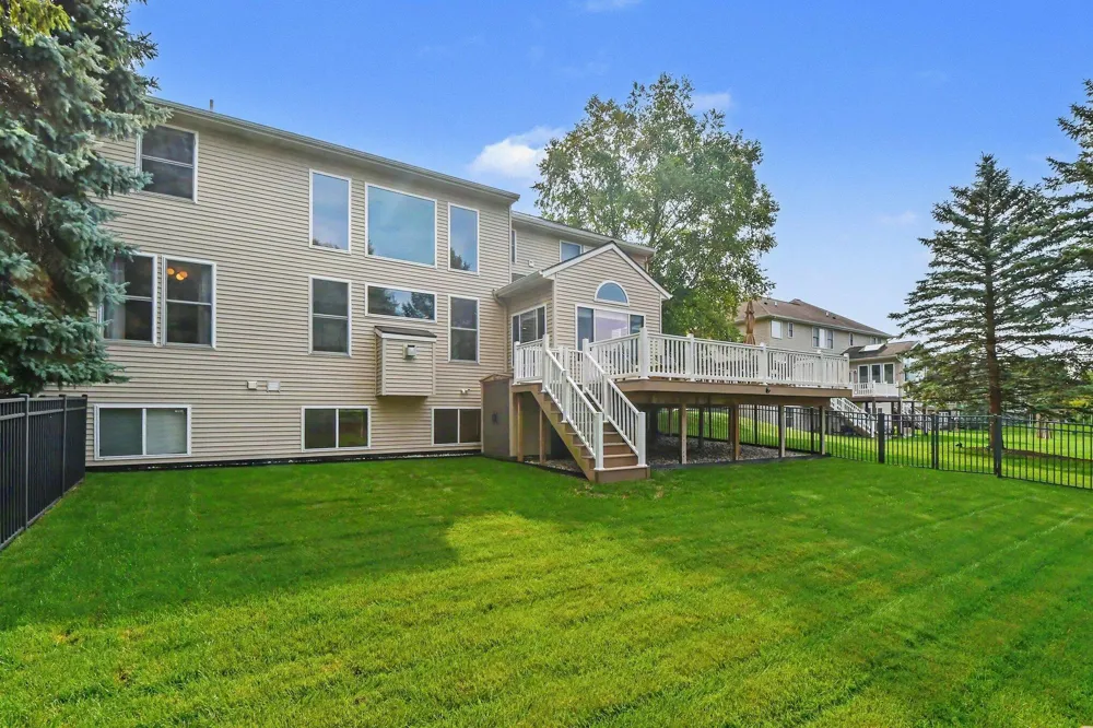 1219 Stoneshire Drive SE Grand Rapids, MI 49546
