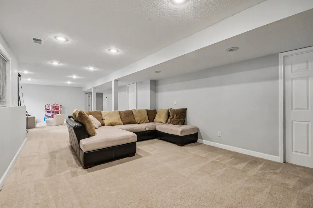 1219 Stoneshire Drive SE Grand Rapids, MI 49546