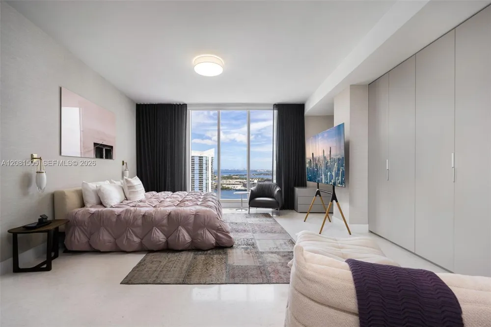 901 Brickell Key Blvd #3708 Miami, FL 33131