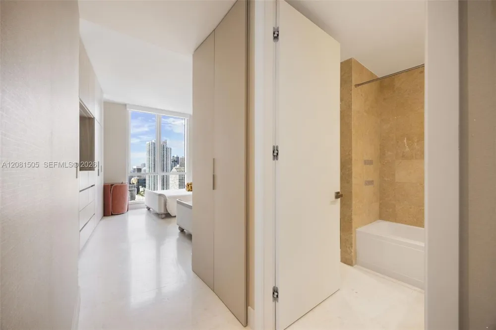 901 Brickell Key Blvd #3708 Miami, FL 33131