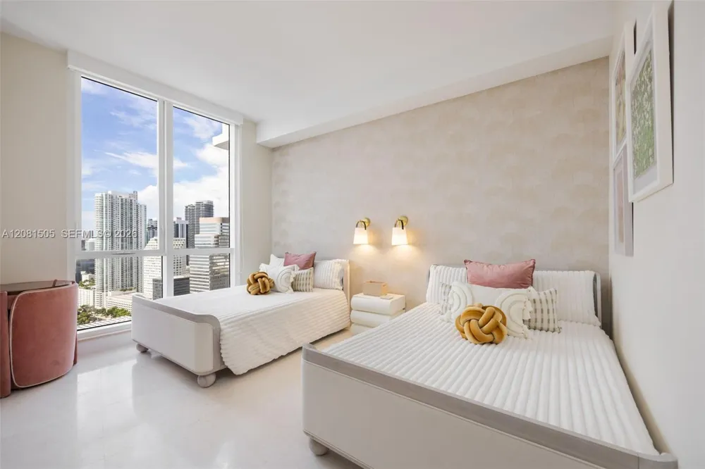 901 Brickell Key Blvd #3708 Miami, FL 33131
